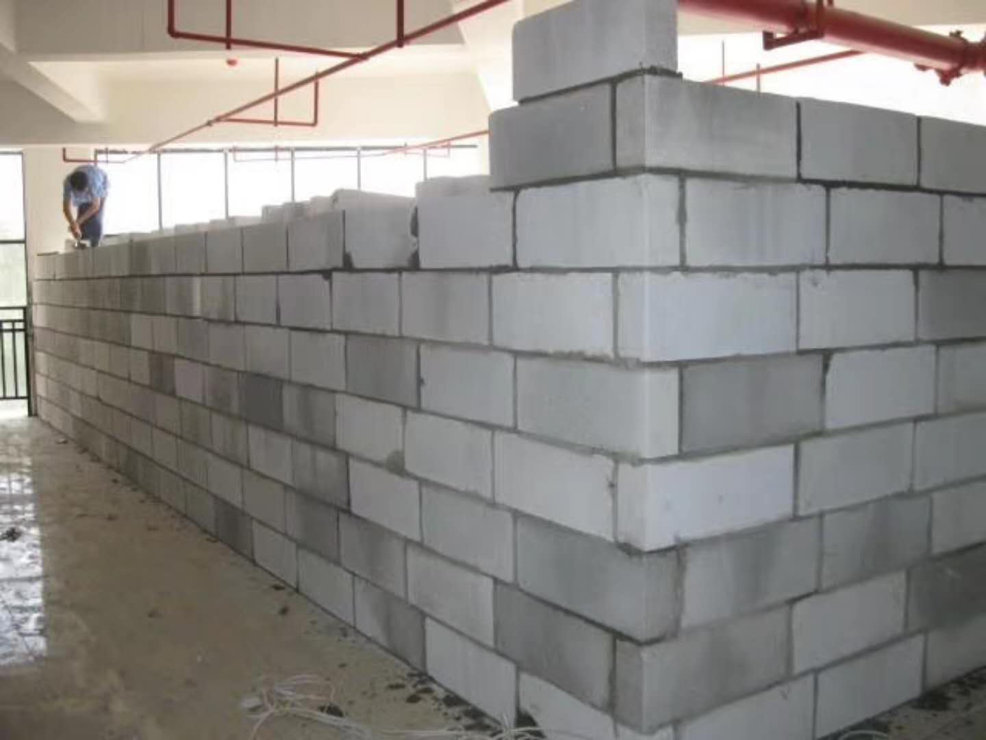 正阳蒸压加气混凝土砌块承重墙静力和抗震性能的研究